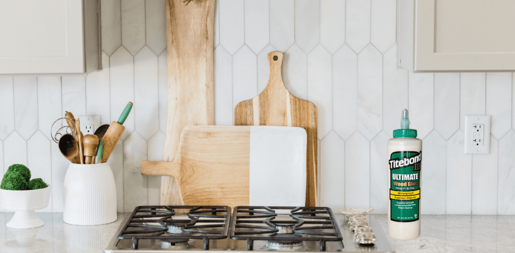 Food Safe Wood Glue for Cutting Board (Quick Guide)